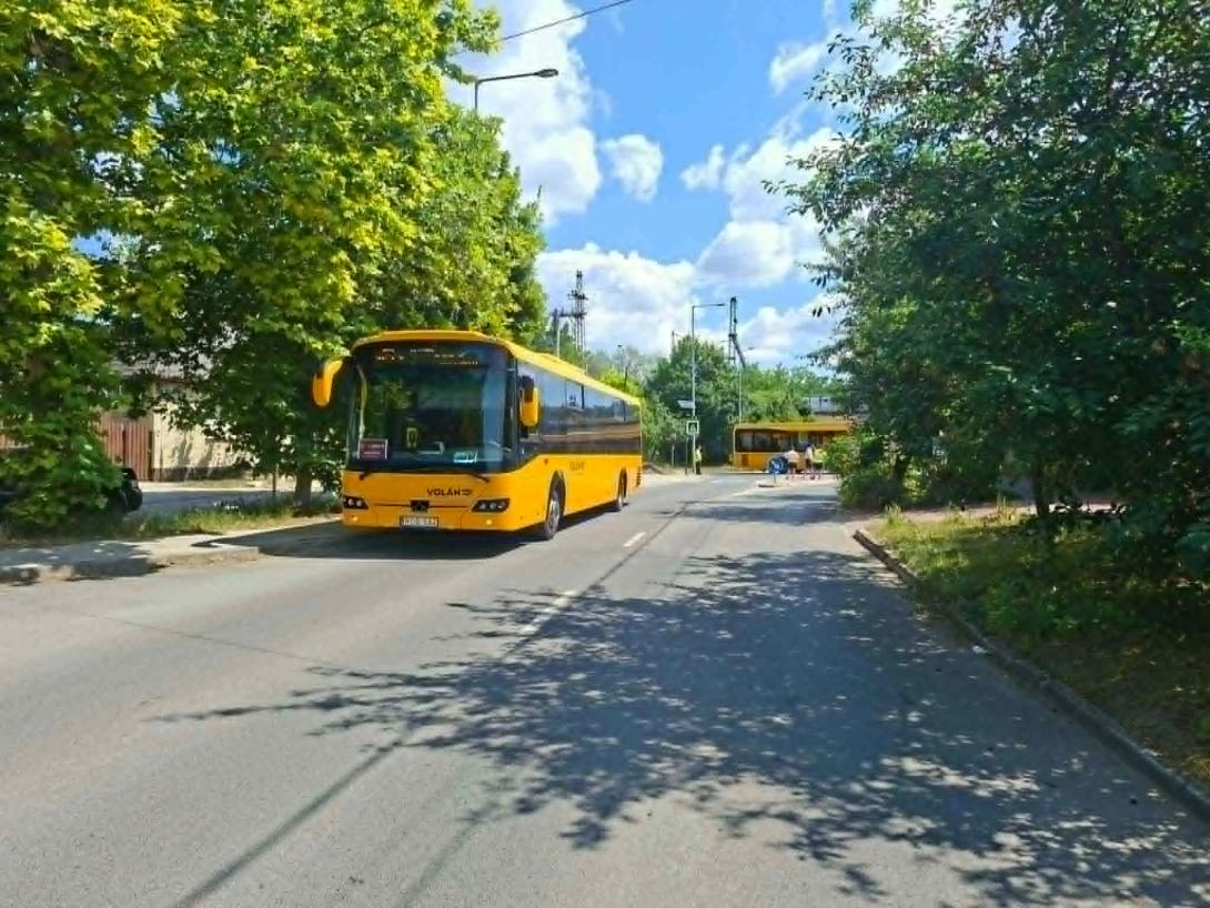 volanbusz_lerobbant